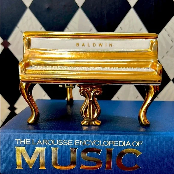 Music Box Liberace Piano | Porcelain | Rare | Luxury RARE Vintage | Collectible - Picture 5 of 17